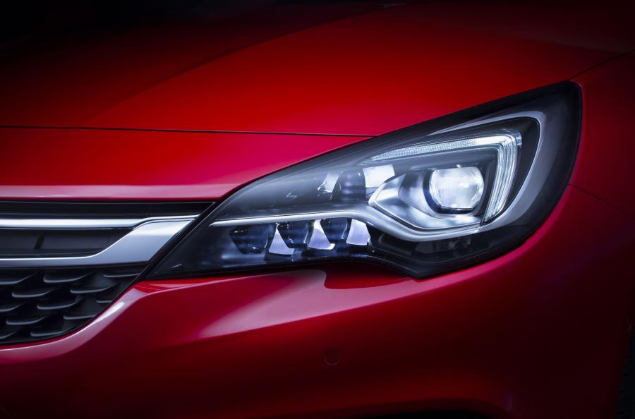  Opel Astra 2015 года  (фото 3 из 35)
